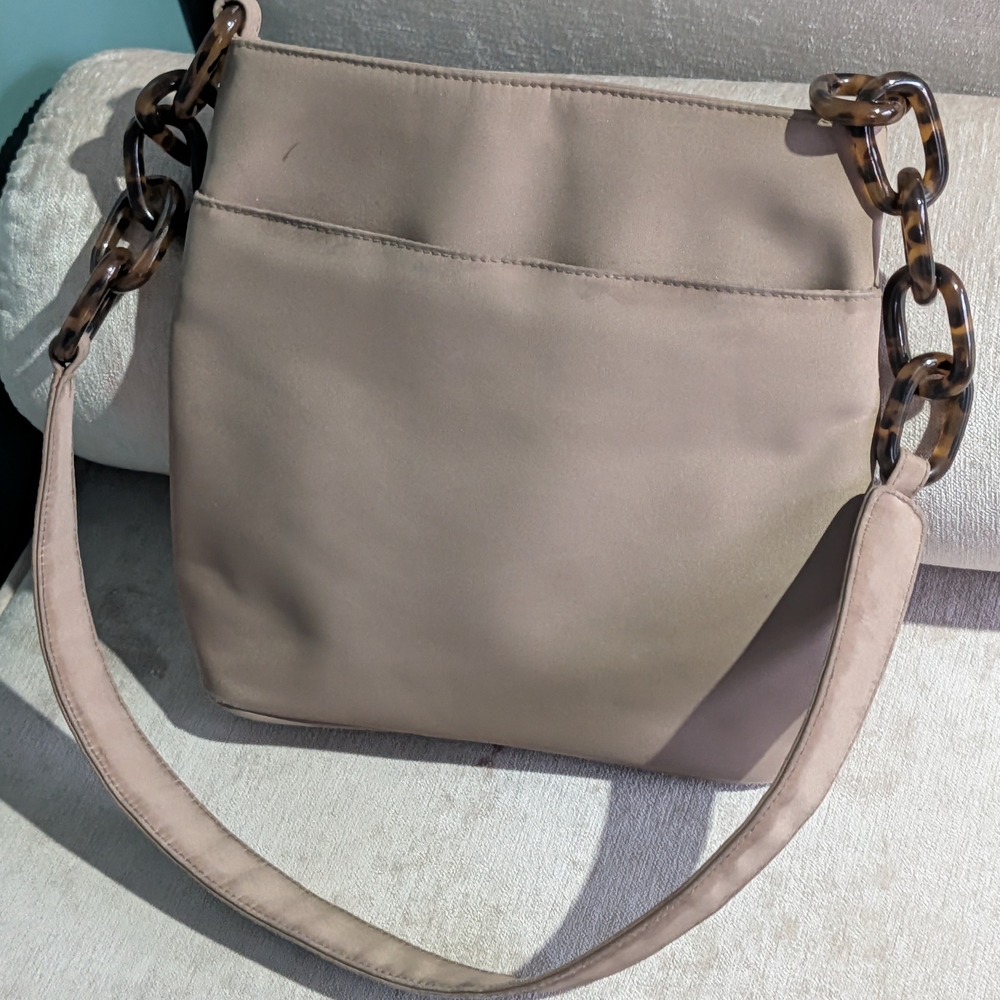 Allan Edward Chic Taupe Crossbody/ Shoulder Bag with Tortoise Chain